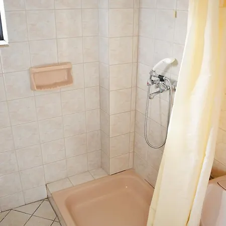 Ξενοδοχείο με διαμερίσματα Elpida 3*