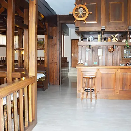Aparthotel Elpida 3*